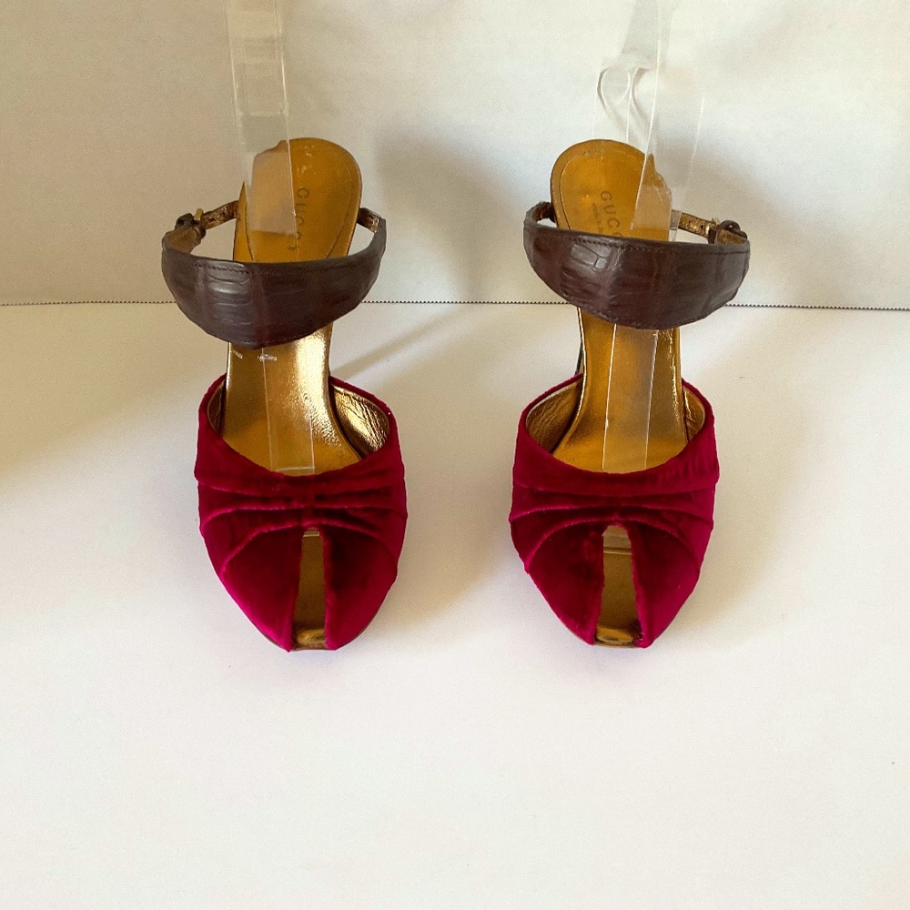 Gucci Tom Ford Fuchsia Heels